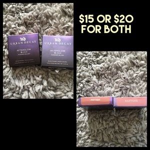 Urban Decay 8-Hour Powder Blush